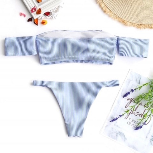 Bikini - Picture 2 of 3